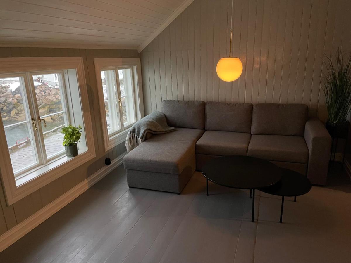 2. Etg I Dampskipsbrygga, Lodingen Havn Buitenkant foto